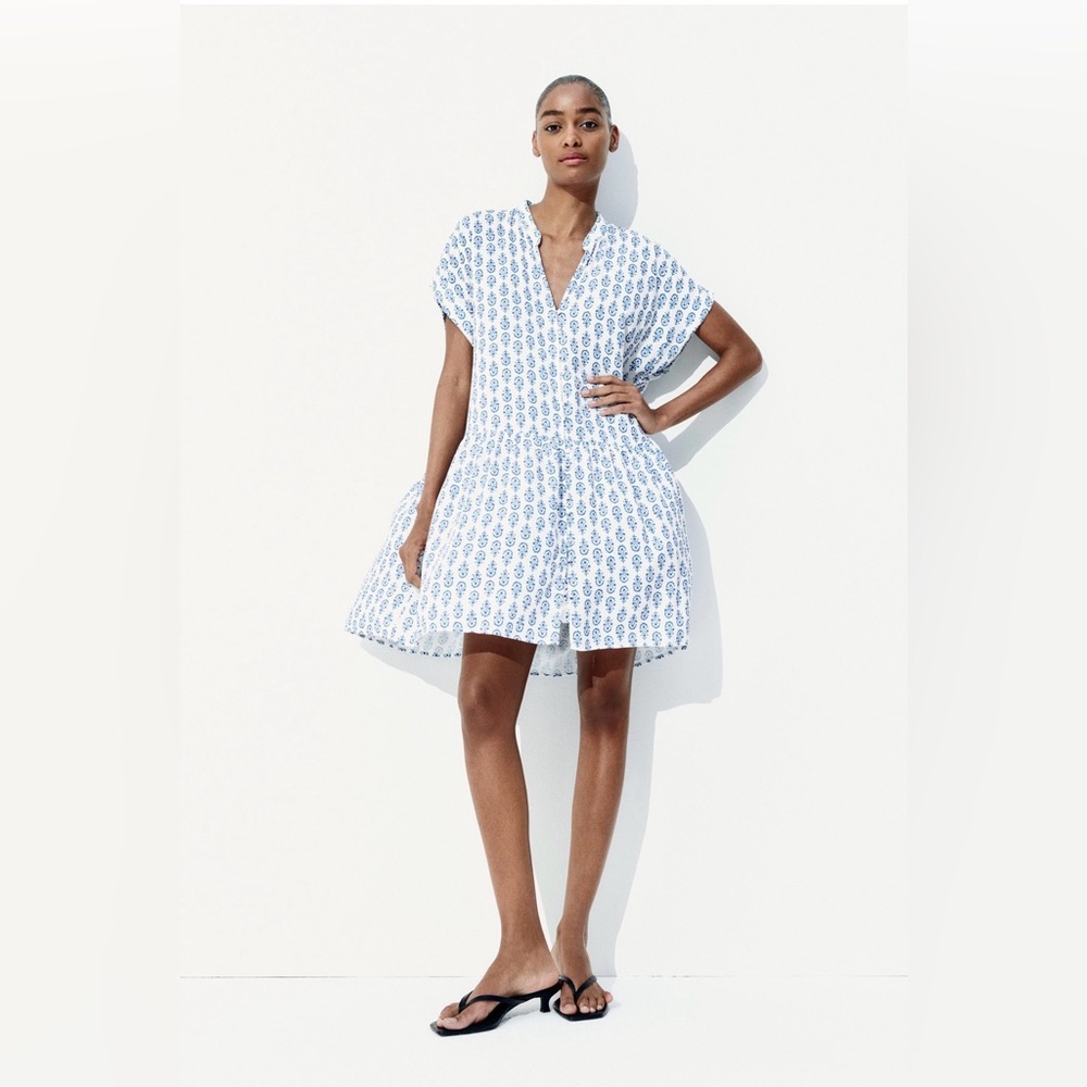 H&M Crinkled Tunic Dress – White/Blue Pattern – M
